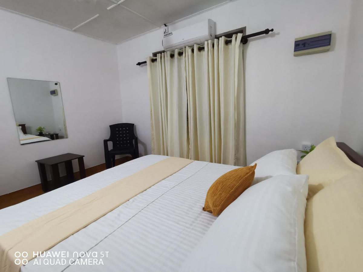 Bee Cottage Negombo Ngoại thất bức ảnh
